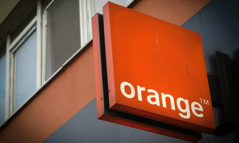 orange suport si contact relatii clienti